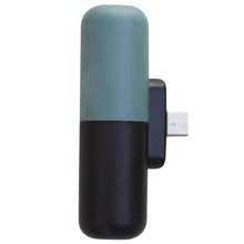 Load image into Gallery viewer, Mini power-bank portatile a forma di capsula
