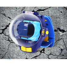 Load image into Gallery viewer, Orologio con auto telecomandata ricaricabile - Ozerty
