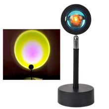 Load image into Gallery viewer, Lampada da scrivania a LED con proiettore di luce colorata - Ozerty
