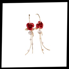 Load image into Gallery viewer, Orecchini con nappe rosa - Ozerty

