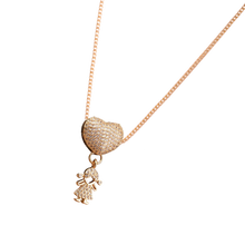 Load image into Gallery viewer, Elegante collana con charm per la mamma
