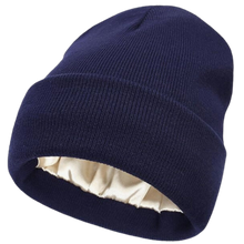 Load image into Gallery viewer, Berretto Lavorato a Maglia e Foderato in Raso -Blu Navy - Ozerty
