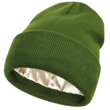 Load image into Gallery viewer, Berretto Lavorato a Maglia e Foderato in Raso -Verde - Ozerty
