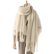 Load image into Gallery viewer, Sciarpa da donna Cozy Elegance -Bianco latte - Ozerty
